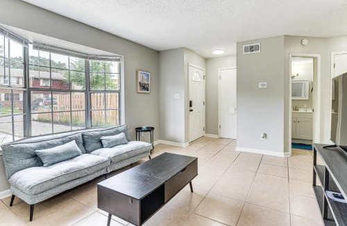 Wright House | Private Patio and Yard Fort Walton Beach Home!