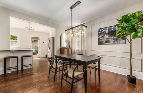 German Village Villa | Private Patio|Historic Area|German Village