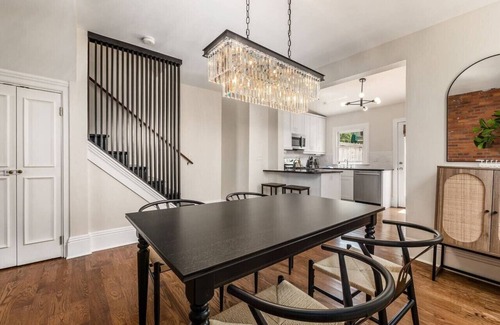 German Village Villa | Private Patio|Historic Area|German Village