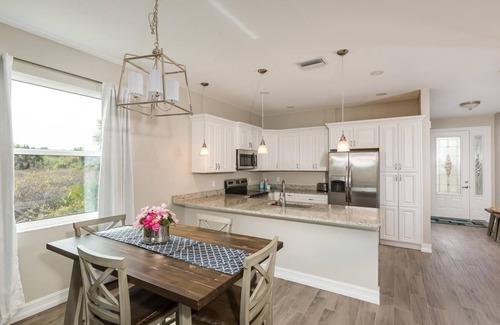 Port Charlotte House | Private Pool - 2 bed/2 Bath Paradise 5 minutes to Gasparilla Island