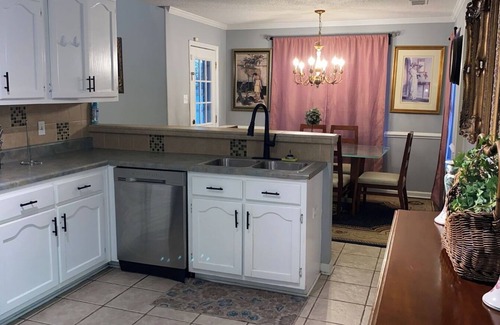 Olive Branch House | Private Pool-6 BR in Olive Branch -Near Stateline