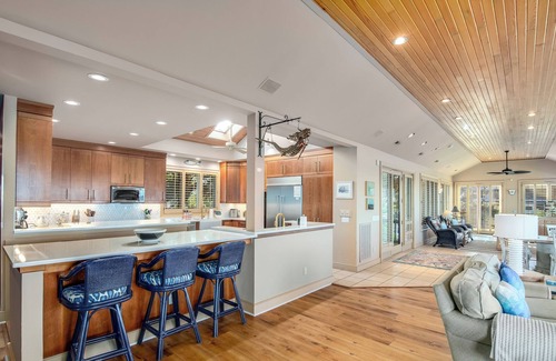 West Beach House | Private pool and views of the ocean on West Beach BHI!
