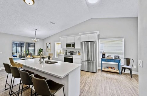 Indian Point House | Private Pool - Sleeps 12 - Quiet Community