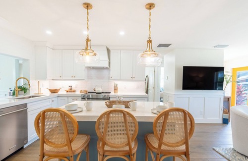 South Island House | 🌅Private Pool | Canal Front with Great Views | Sunset on Ibis🌅