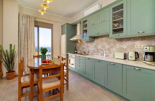 Limeniskos Villa | Private pool★Seaview★Walk to restaurant, market & Falasarna beach