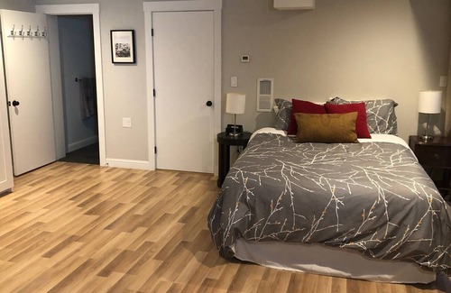 Bernal Heights Apartment | Private Quiet Studio with Own Entrance, Bath, Kitchenette