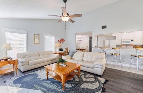 Holiday Isle Villa | Private Resort Villa Beach Service Included Golf Cart Boat and Trailer Friendly