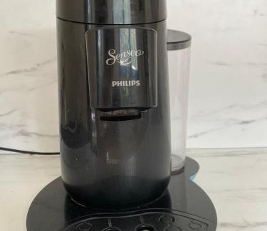 Magnac-sur-Touvre Apartment | Private room among a nice Garden - Jardin en valois