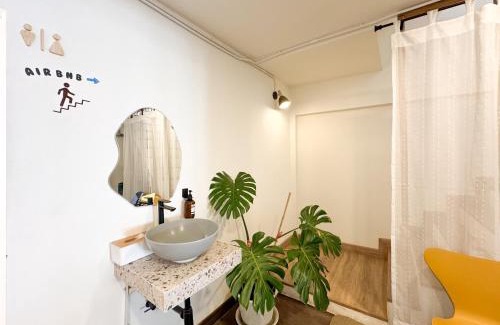 Chang Moi Bed & Breakfast | Private room Blue and Teak 211