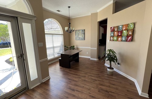 Richmond Hill House | Private room in quaint Richmond Hill, Ga!