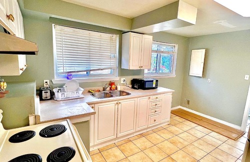 Malton House | Private Room Near Airport D5