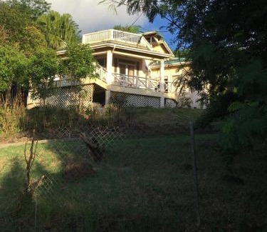 Vieux Fort House | Private Room with Twin Beds AC nr Intl Airpt and Beach
