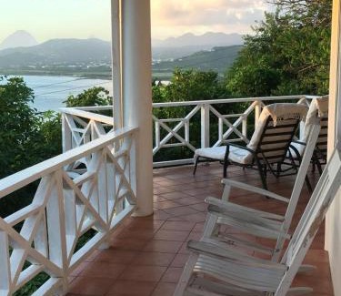 Vieux Fort House | Private Room with Twin Beds AC nr Intl Airpt and Beach