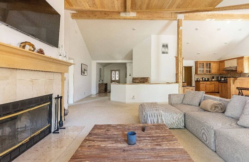 Incline Village House | Private + Serene Escape w/HotTub