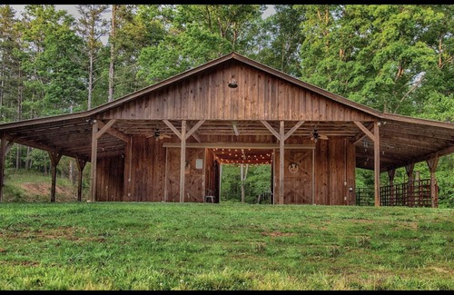 Toccoa Apartment | Private Setting Studio Apartment