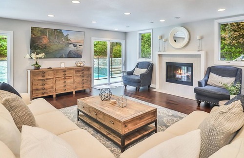 Thousand Oaks House | Private, Spacious Retreat in Westlake w/ Pool + Spa
