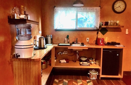 Nevada City Apartment | Private studio apartment one mile from downtown.