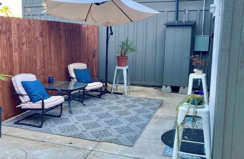 Vista Apartment | Private Studio on Peaceful Gated Property