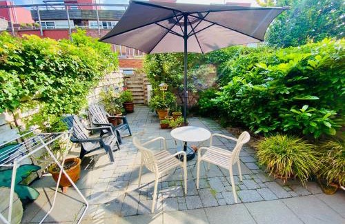 Amsterdam East Bed & Breakfast | Private studio, patio garden and free car parking