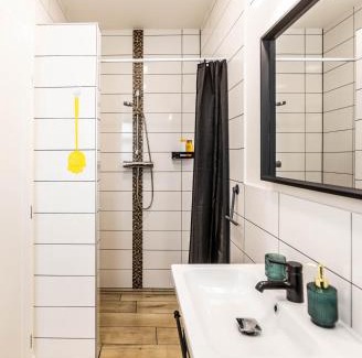 Zvolen Apartment | Private Stylish Apt With Free Parking 24-7 self check-in