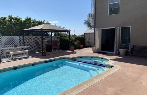 Del Cerro House | Private Suite with Pool - Newly Decorated - Centrally Located