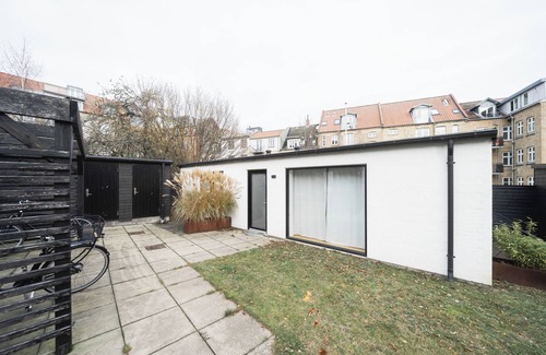 Øgadekvarteret Apartment | Private Townhouse with a terrace - 156