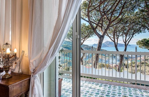 Schiazzano Villa | Private Villa with sauna, A/C, private pool, WIFI, TV, patio, panoramic view, close to Sorrento