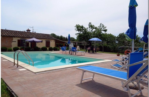 Cortona Old Town Villa | Private Villa with A/C, WIFI, private pool, TV, patio, pets allowed, panoramic view, parking