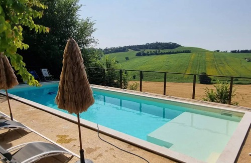 Loreto Villa | Private Villa with A/C, private pool, WIFI, TV, panoramic view, parking, close to Porto Recanati