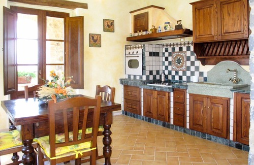 Seggiano House | Private Villa with hot tub, private pool, WIFI, TV, patio, pets allowed, panoramic view, parking