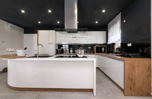 Nova Vas Villa | Private Villa with private pool, hot tub, A/C, WIFI, TV, terrace, pets allowed, panoramic view