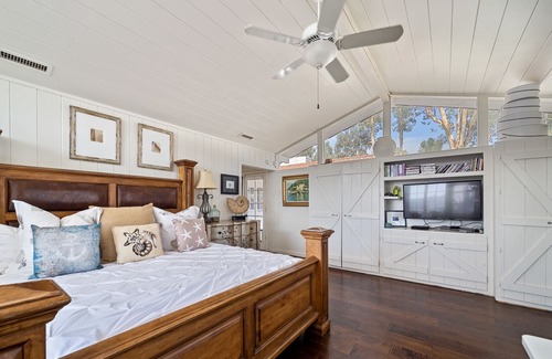 Fallbrook House | Private Winemaker's Cottage 3Bd/2Ba Sleeps 6 on Vineyard/Winery Parcel