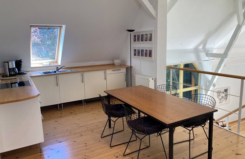 Muritz House | Privates Landhaus Eines Berliner Künstlerehepaares mit Parkähnlichem Garten
