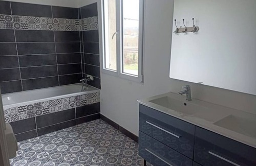 Rousson House | Proche Gare Villeneuve sur Yonne