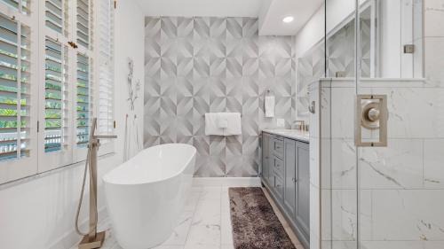 Truman Annex Apartment | Promenade to Paradise by Last Key Realty