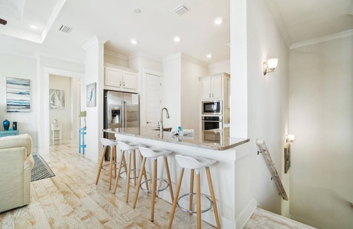 WaterSound Beach House | Prominence Sunnyside Up, Dog Friendly, Beach, 2 Pools, 4 Bikes, Book 2025 Stay