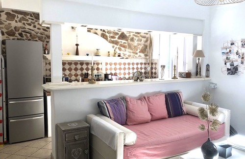 Old Town Apartment | Promo:Charming apartment, old St-Tropez, near church, la Ponche, 2 beds