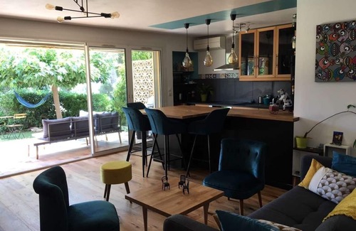 La Seyne-sur-Mer Apartment | Promo Magnifique T3 rez Jardin - vue mer