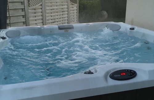 Plouescat Villa | PROMO TOUSSAINT - Villa 4* private indoor pool/SPA - Beach 200m away
