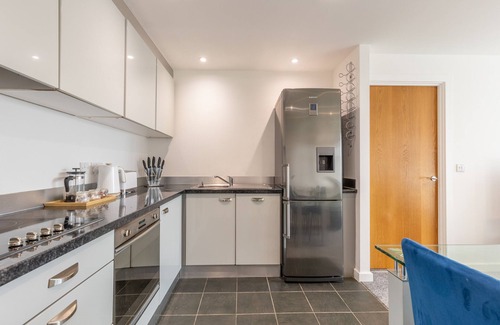 Newcastle-upon-Tyne Apartment | Properties Unique | Waterloo