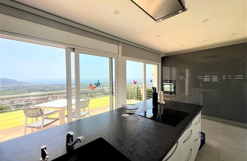 El Mas Fumats House | Property with modern equipment, sea views,air conditioning, fibre optic internet