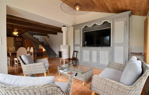 Pleyben House | Propriété De Campagne Typique