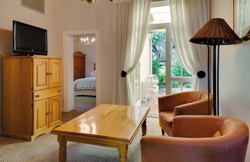 Stellenbosch Central Hotel | Protea Hotel by Marriott Dorpshuis & Spa Stellenbosch