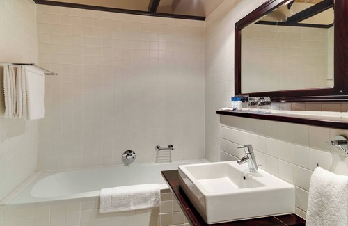 Stellenbosch Central Hotel | Protea Hotel by Marriott Dorpshuis & Spa Stellenbosch