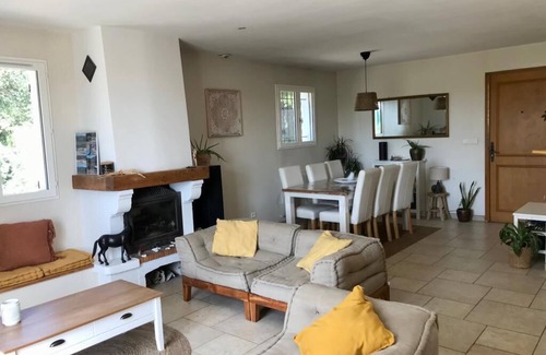 Seillons-Source-d'Argens Villa | Provencal villa with view and pool