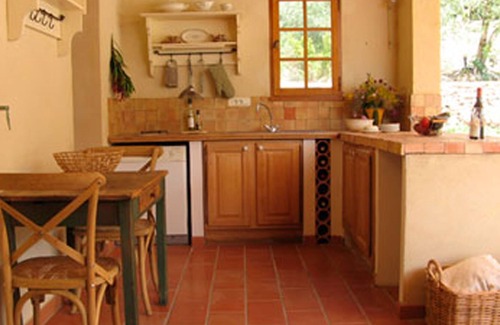 Lagnes House | Provencal holiday home with private pool on 3000 m2 of garden, in the middle of the Luberon