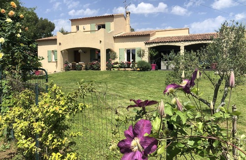 Velaux Villa | Provencal villa