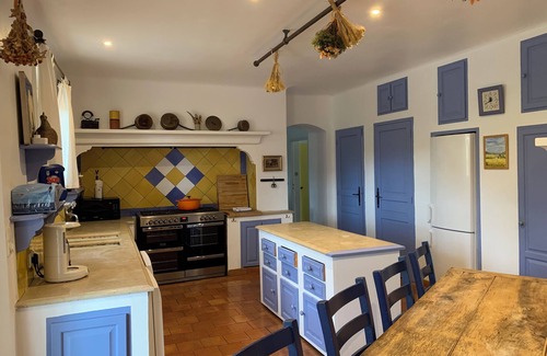 Pourrieres Villa | Provencal winery from the 18th century