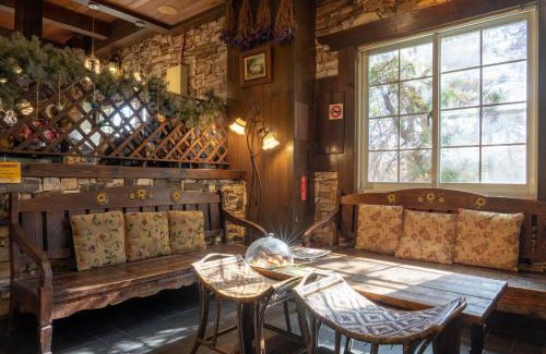 Ren'ai Bed & Breakfast | Provence Rose Lodge