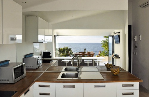 Marine de Saint Ambroggio House | Prunicce 32, feet in the water